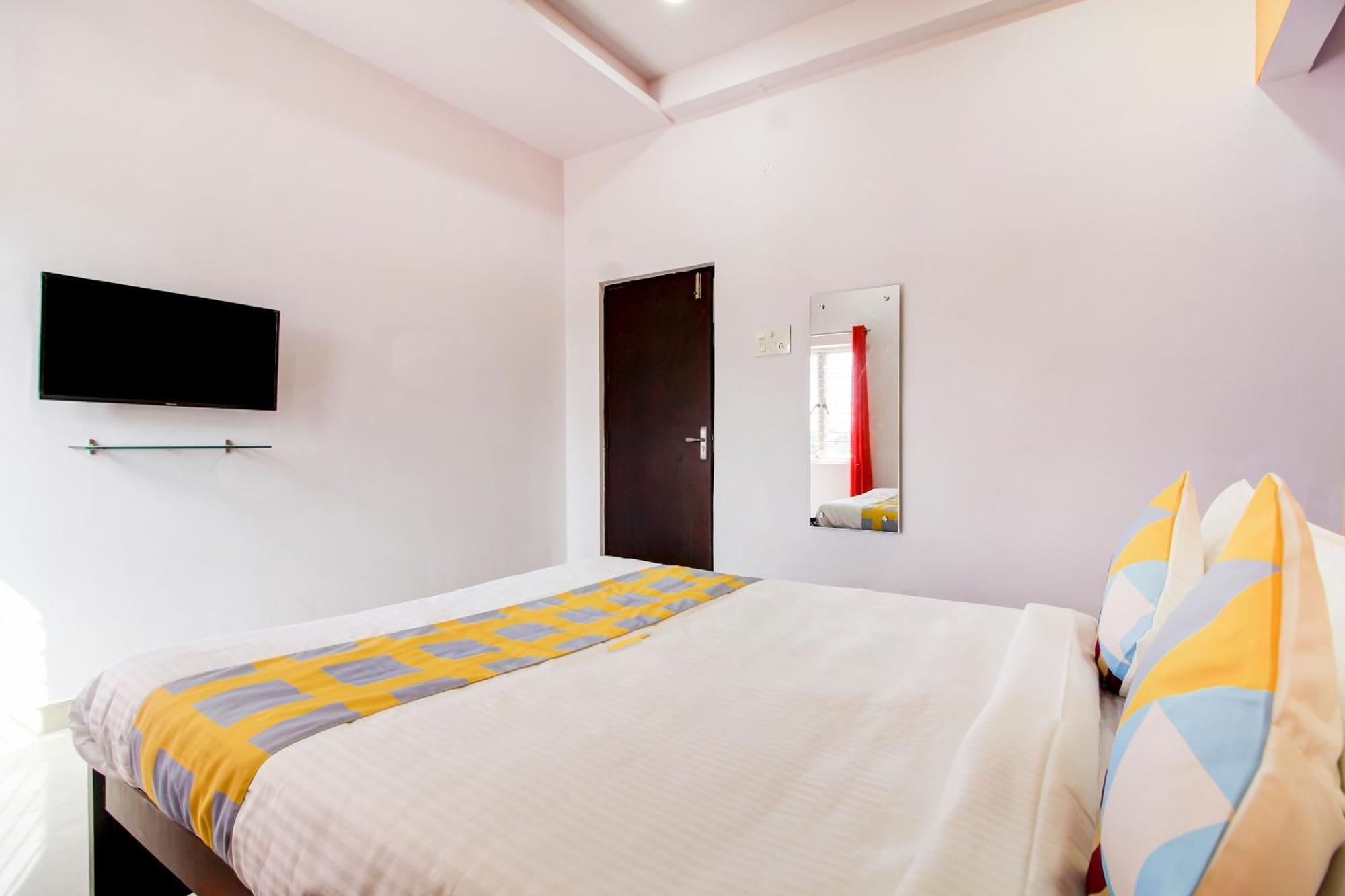 Hotel O Home Comfortable Stays, Near Aasam Gadh Current Office Sururnagar Dış mekan fotoğraf