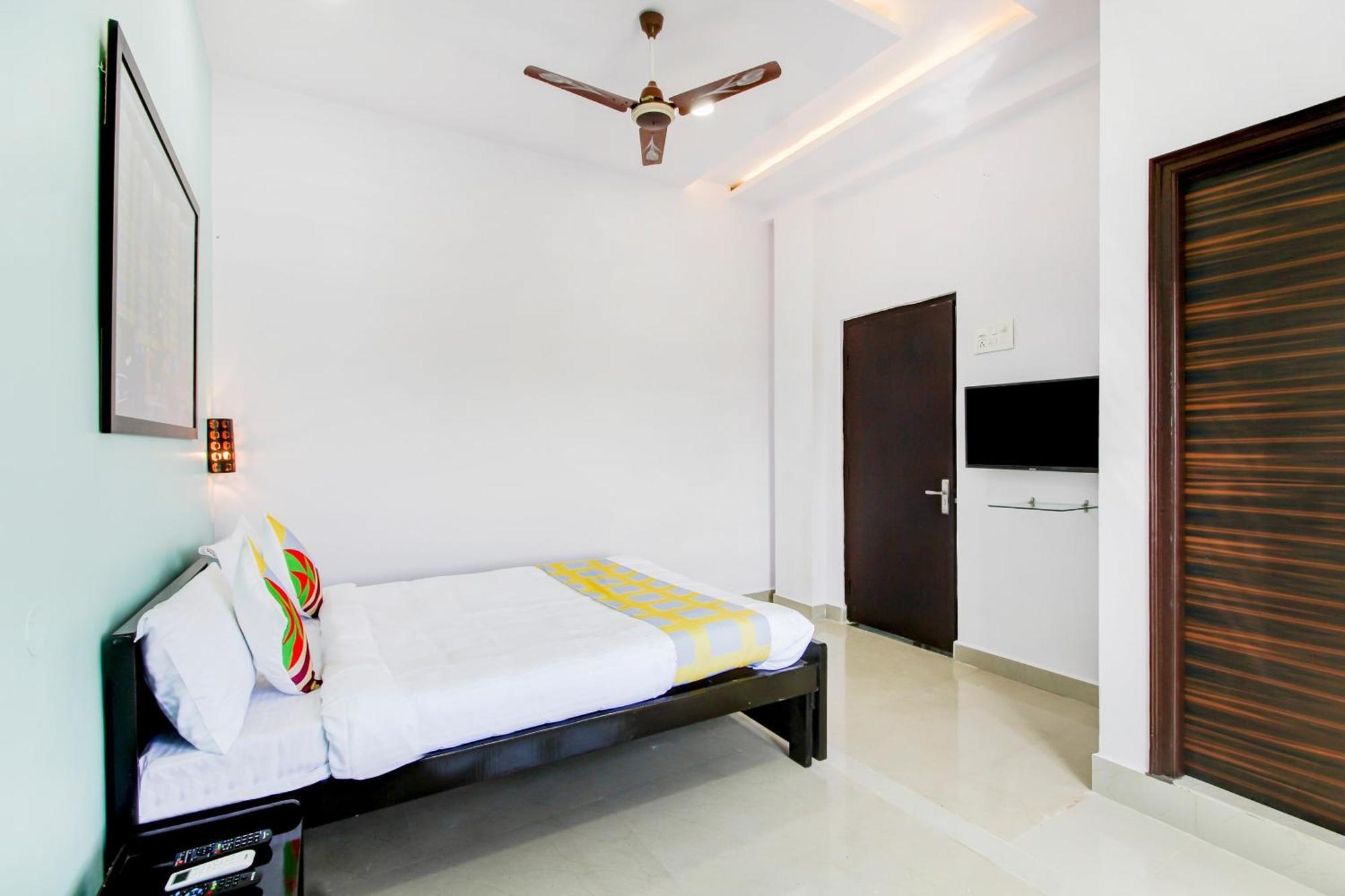 Hotel O Home Comfortable Stays, Near Aasam Gadh Current Office Sururnagar Dış mekan fotoğraf